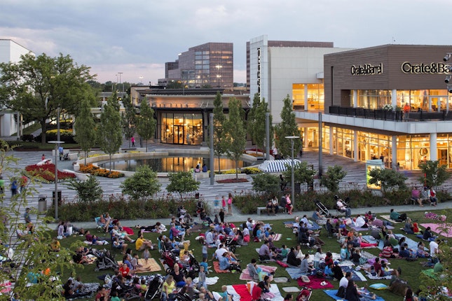 Oakbrook Center Mall Events in the Chicago Area